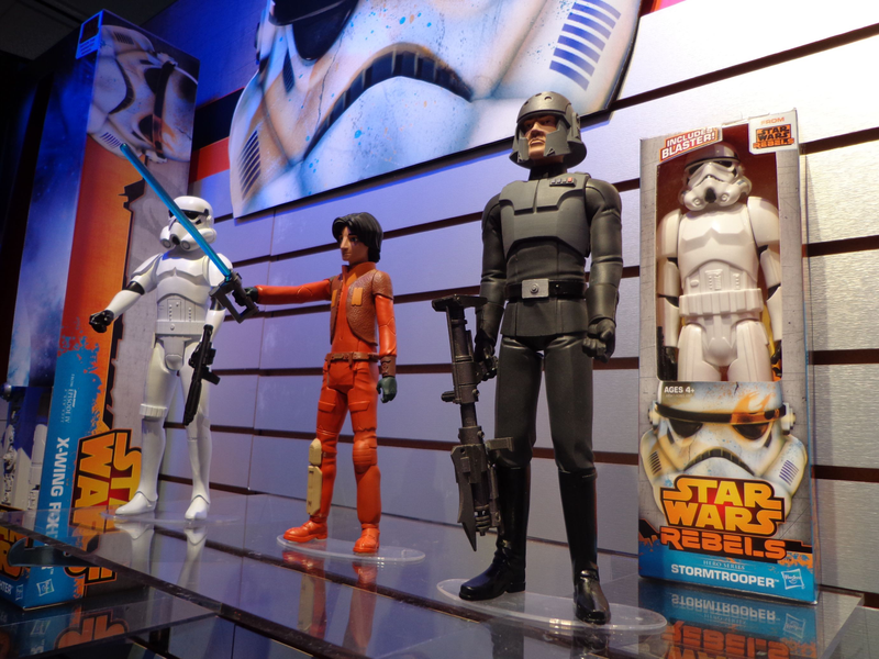 Illustration for article titled Massive collection of new Star Wars Rebels characters revealed!